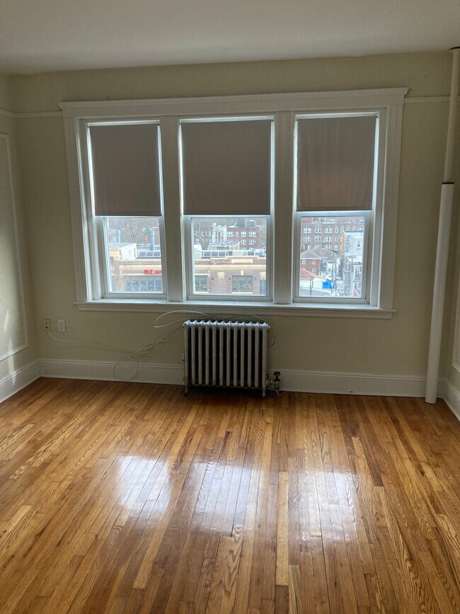 Foto del edificio - 1629 Commonwealth Ave