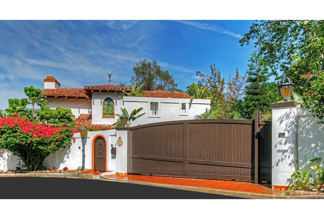 Welcome to 2942 Passmore - 2942 Passmore Dr