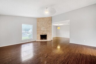 Building Photo - 11605 Gungrove Cir