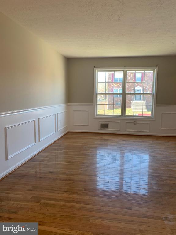 Foto del edificio - 12118 Birchview Dr