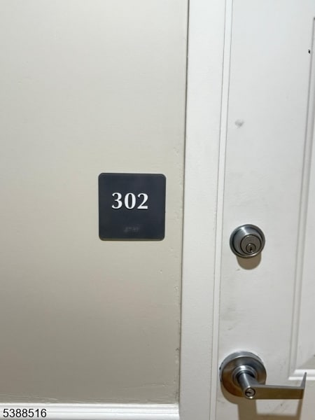 Foto del edificio - 53 W Palisade Ave