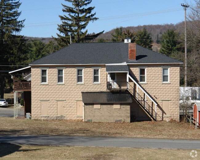 118 Main St, Blossburg, PA 16912 Apartments Blossburg, PA