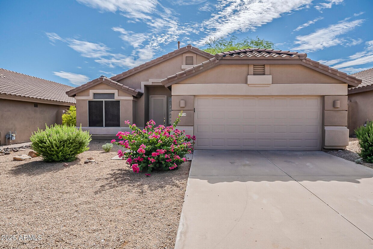 Foto principal - 15728 N 104th St