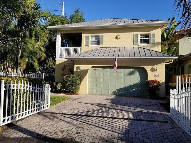 Photo - 857 SW 11th Ct Townhome