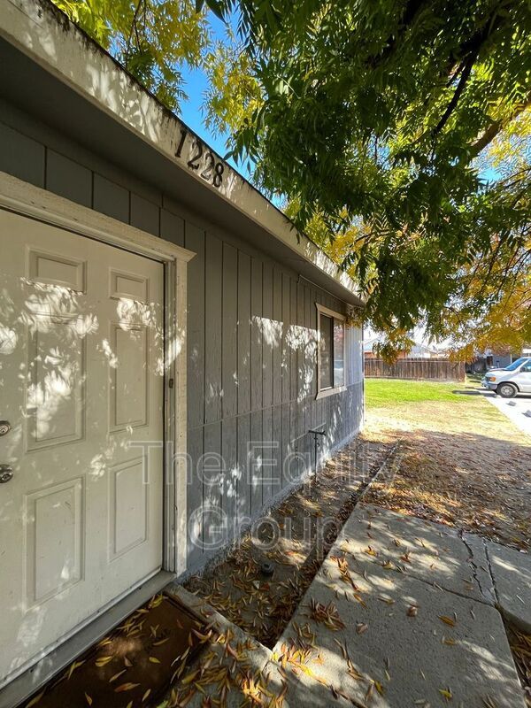 Foto principal - 1228 Jones St