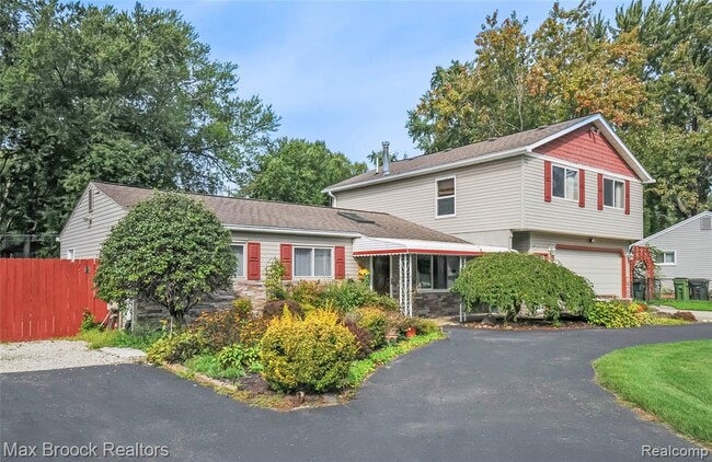 Foto del edificio - 50191 Cedargrove Rd