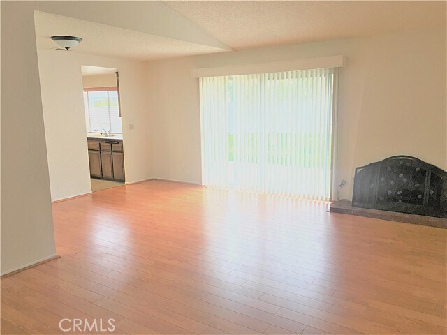 Foto del edificio - 11054 Wesley Ave