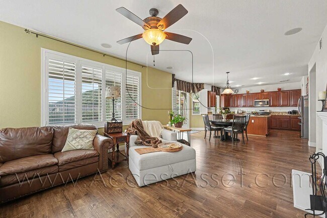 Foto del edificio - Stunning 5 Bed/3 Bath Home with Pool in Menifee!