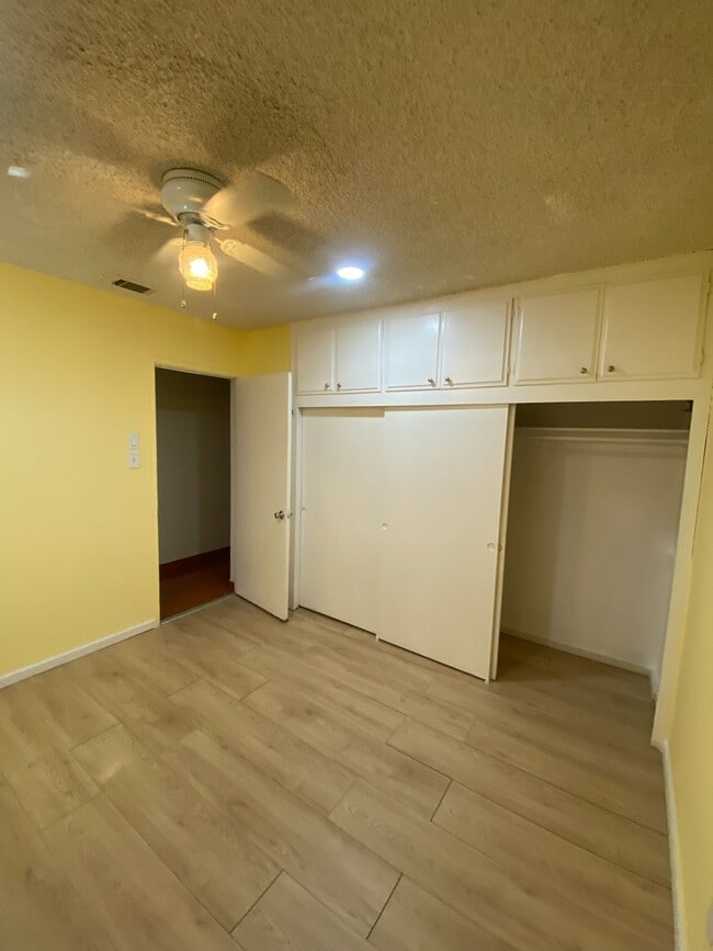 Building Photo - 1316 Eureka St E