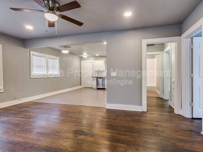 Foto del edificio - 4326 N Blackwelder Ave