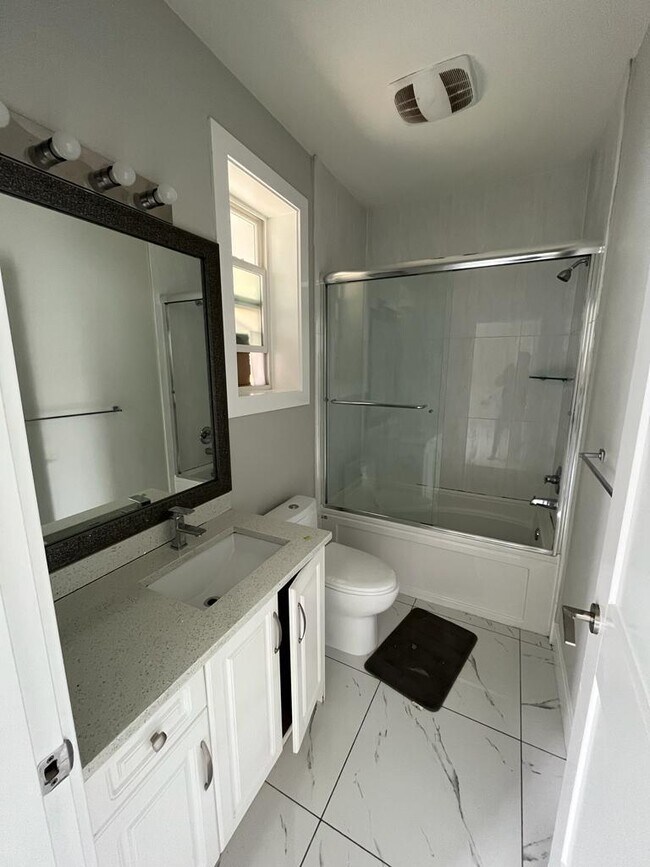 Photo du bâtiment - 7673 155 St