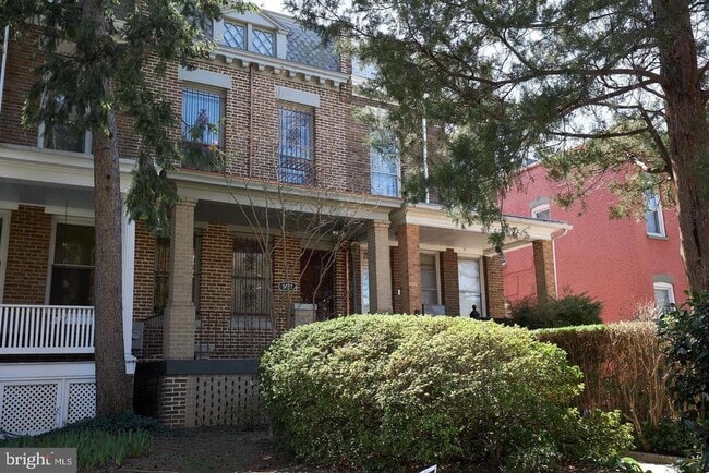 Building Photo - 1427 East Capitol St NE