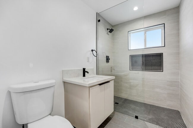 Building Photo - 4338 La Clede Ave