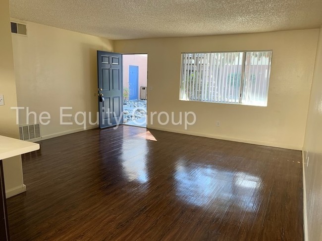 Building Photo - Downstairs unit in Giant Sequoia Village!