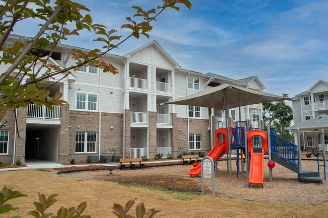 Building Photo - Garden Oaks Apartments