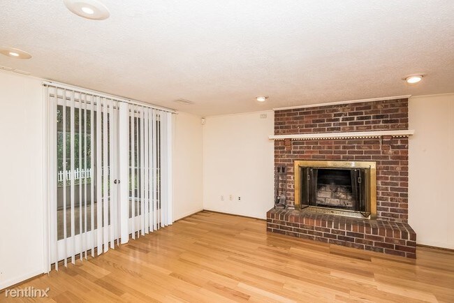 Building Photo - 4 br, 3 bath House - 194 Stone Mill LN NW