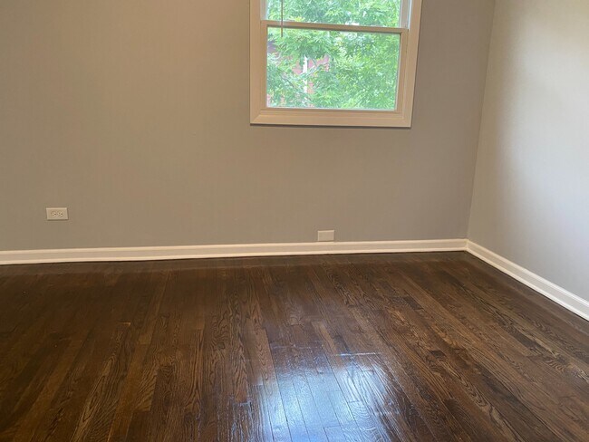Building Photo - 3314 Birchwood Dr