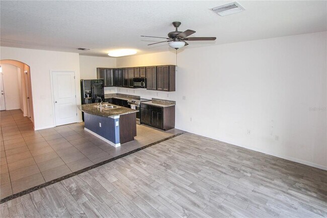 Building Photo - 8853 Indigo Trail Loop
