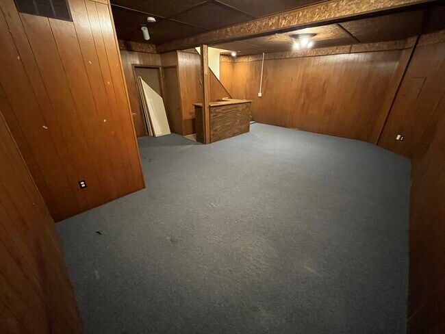 Foto del edificio - 419 Frey Ave