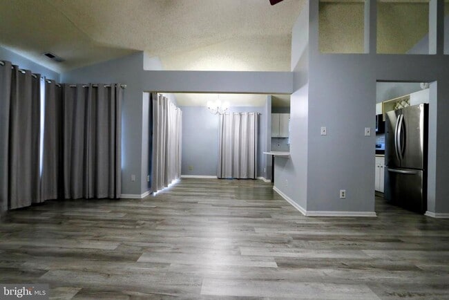 Foto del edificio - 505 Regency Pl