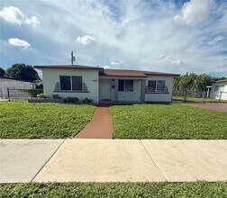 Building Photo - 5730 NW 112th Terrace