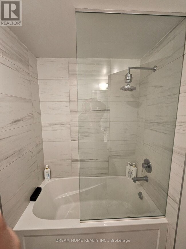 Building Photo - 55 Cooper St