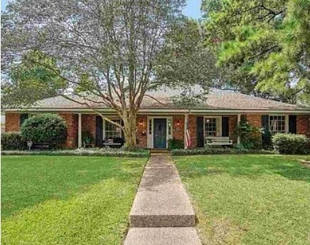 Photo - 10965 Goodwood Blvd House