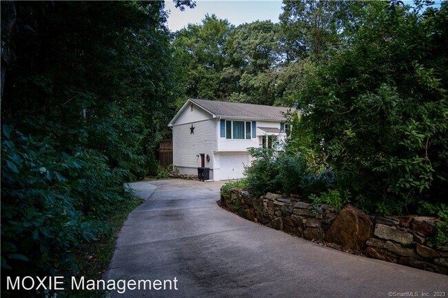 Foto del edificio - 3 br, 2 bath House - 3 Overlook Dr