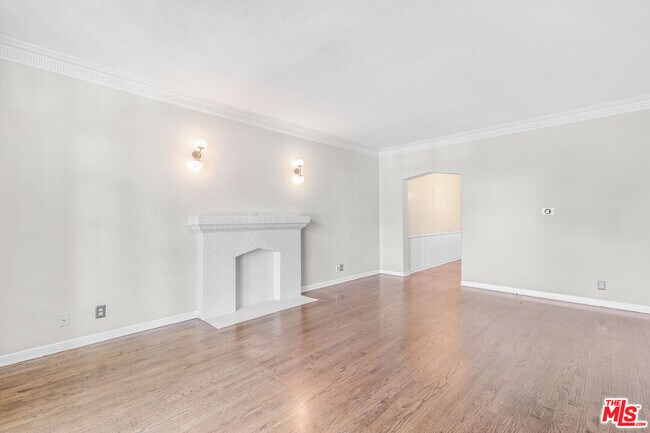 Foto del edificio - 6053 Scenic Ave