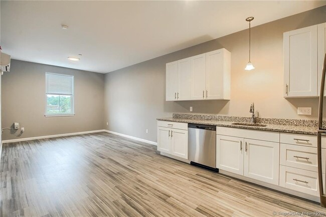 Foto del edificio - 9 Steele Blvd