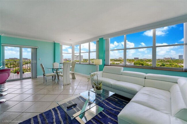 Building Photo - 11930 N Bayshore Dr
