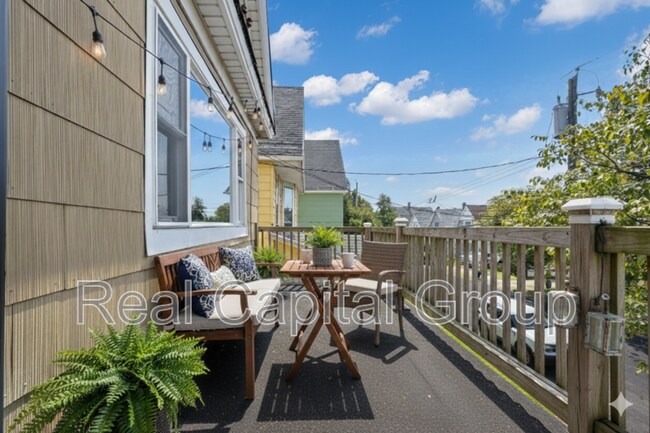 Foto del edificio - 305 Cable St