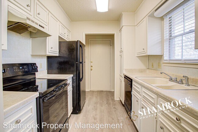Building Photo - 3 br, 2 bath House - 505 Karen