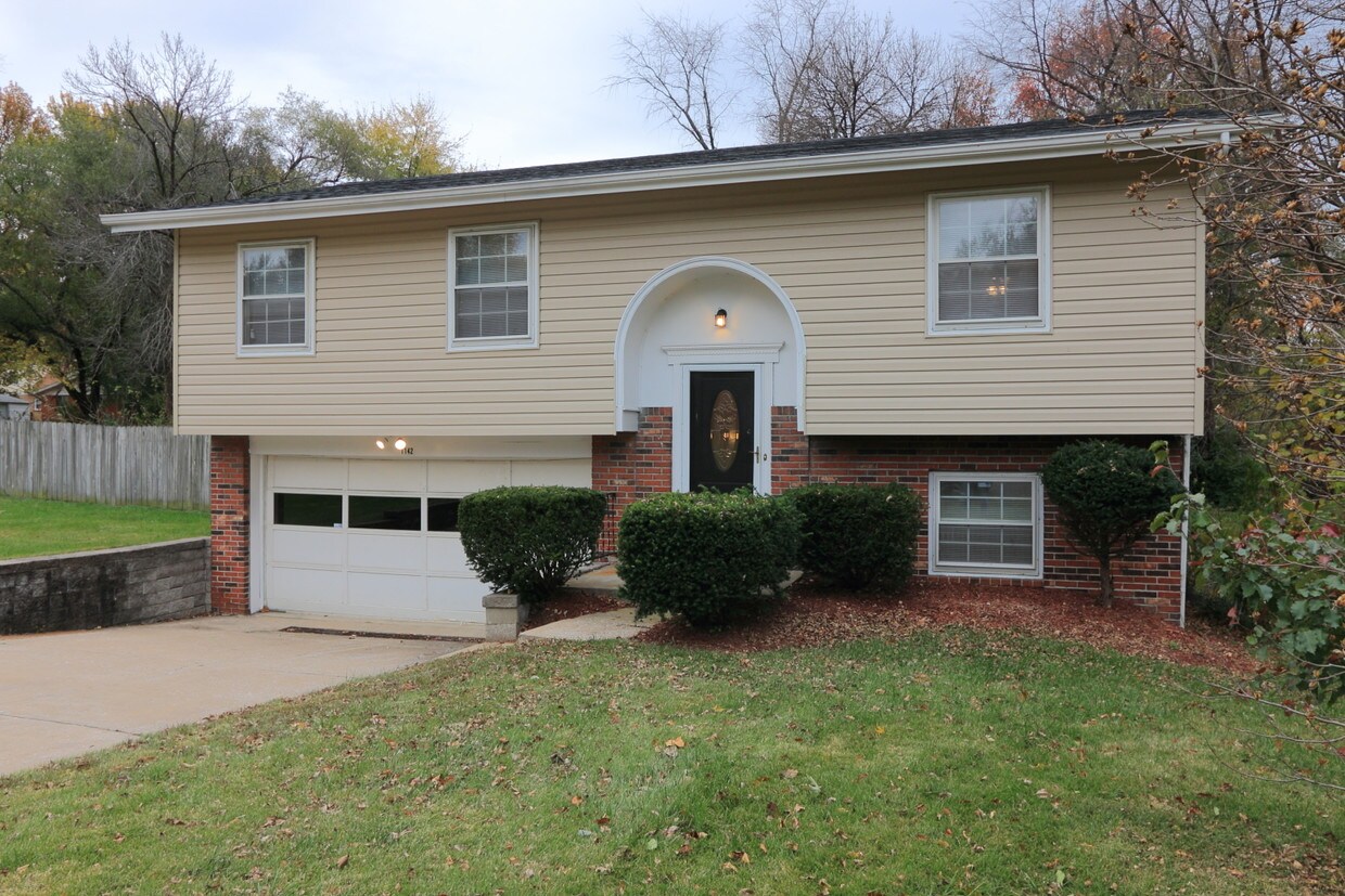 Primary Photo - 1142 Rio Street