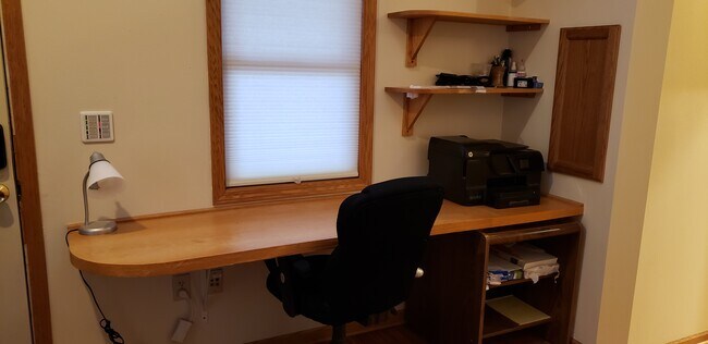 Oficina 2 - 544 W Wilson St