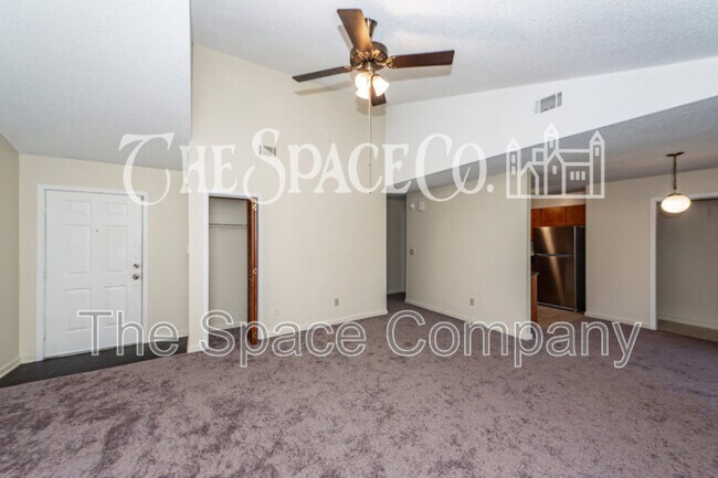 Foto del edificio - 2020 Coldspring Dr