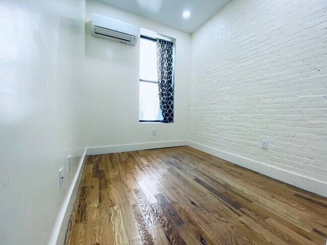 Building Photo - 507 Myrtle Ave