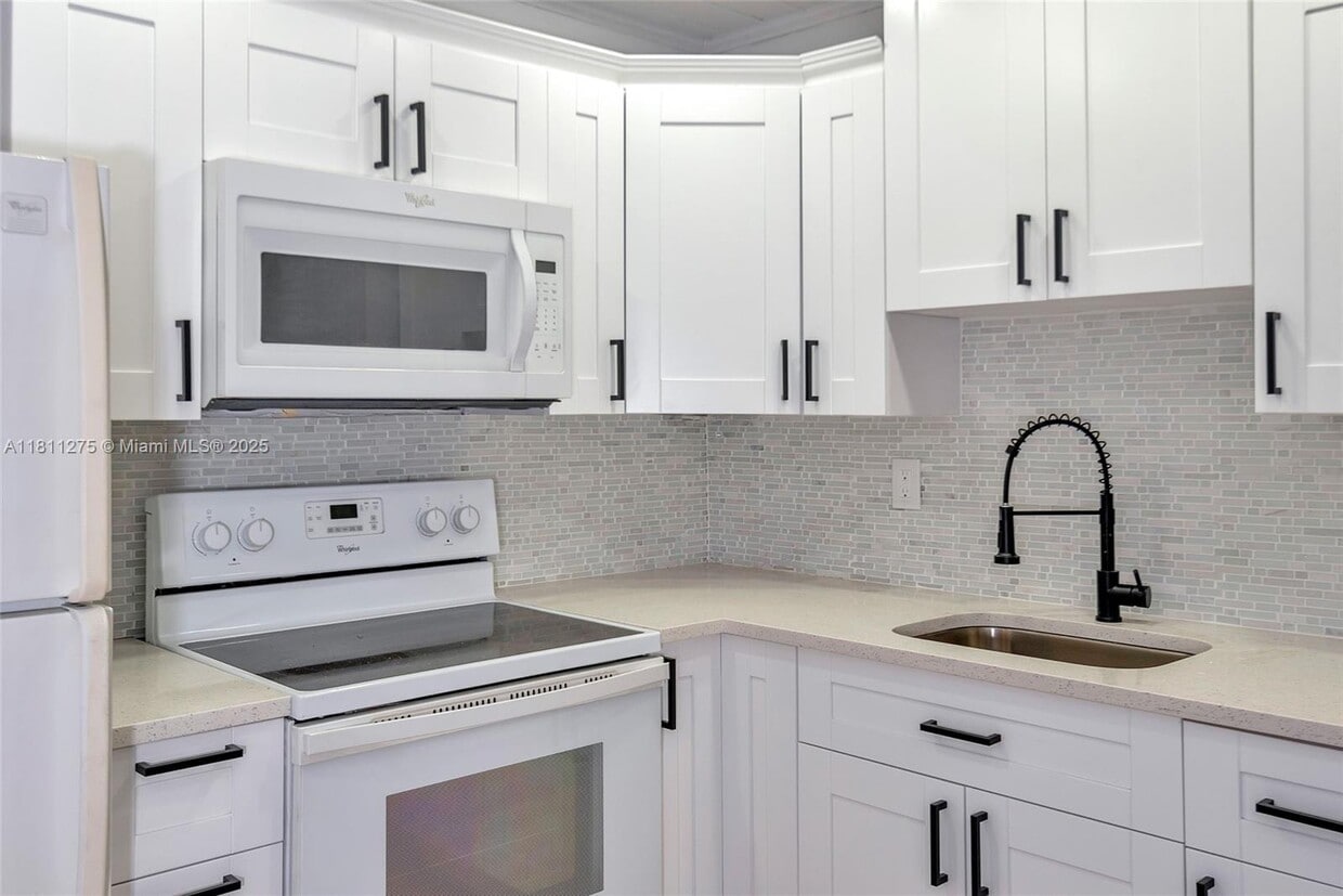 Foto principal - 712 Division Ave