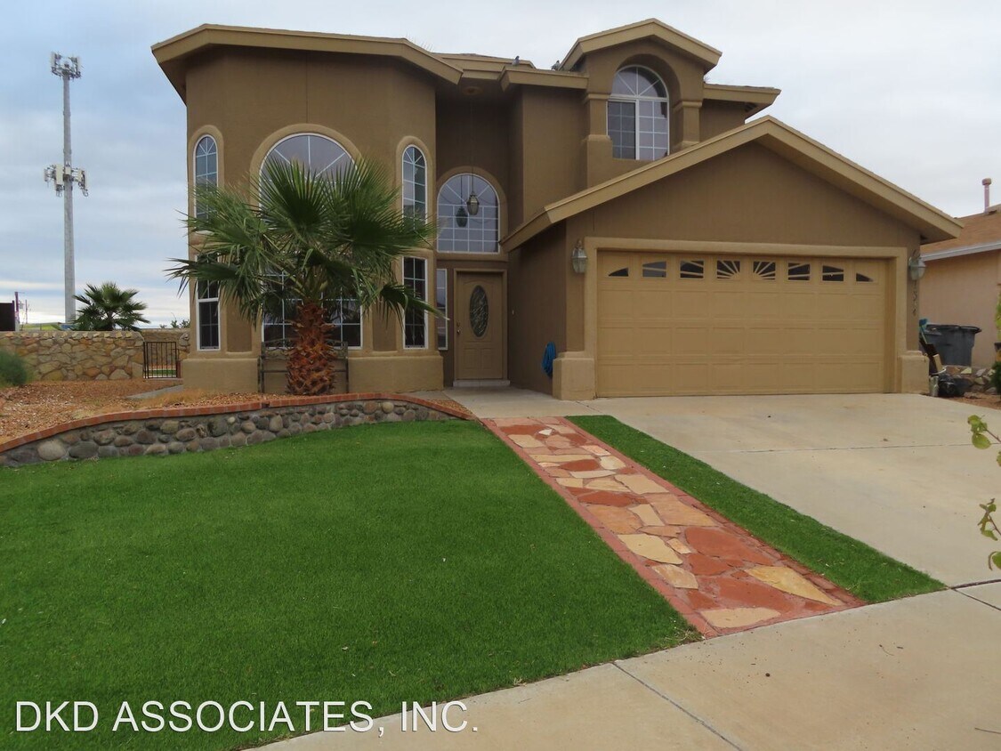 4 br, 2.5 bath House 12944 TIERRA PUEBLO House Rental in El Paso