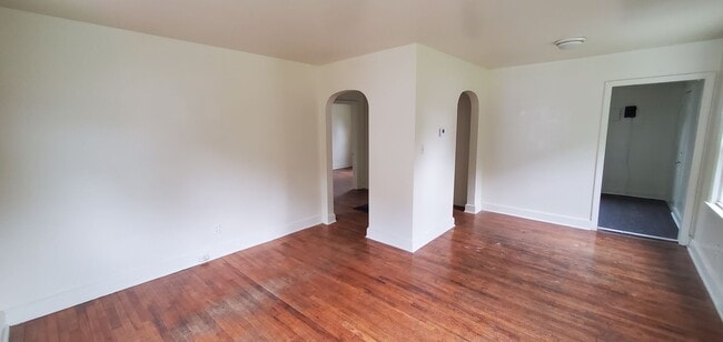 Building Photo - 1514 Rainbow Dr