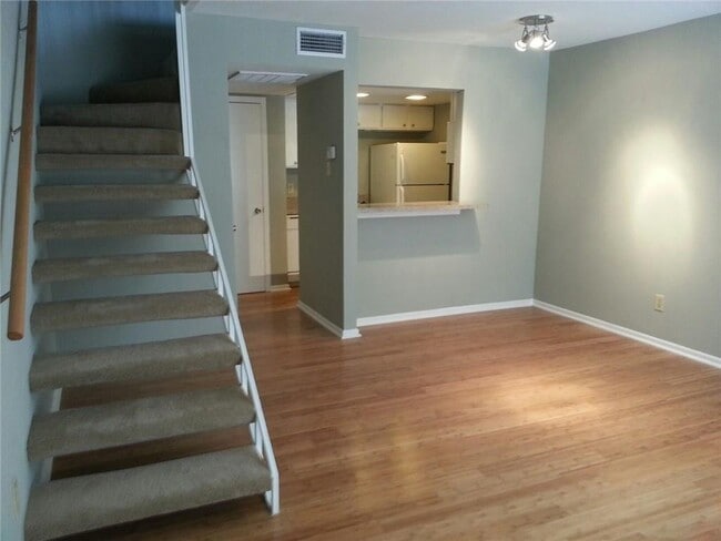 Building Photo - 3825 Gilbert Ave