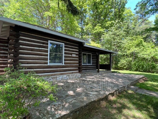 Building Photo - 133 Springside Rd