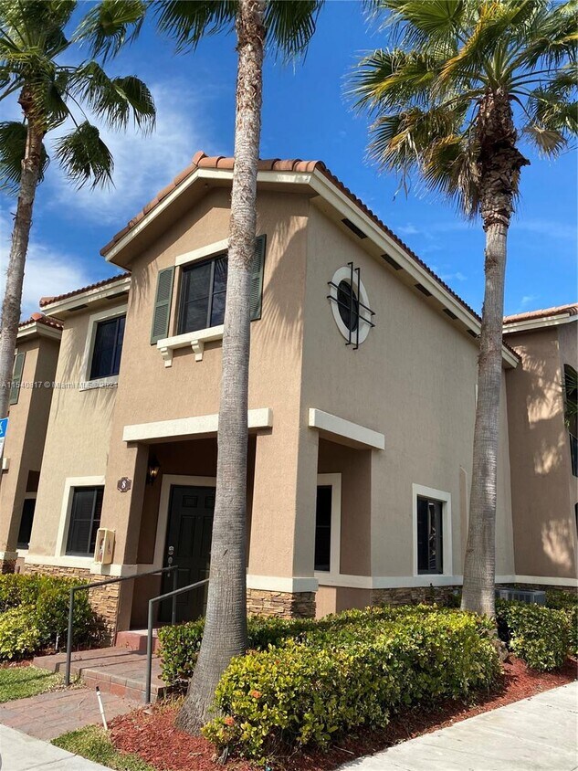 22511 SW 88th Pl, Cutler Bay, FL 33190 Townhome Rentals in Cutler Bay