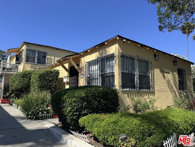 Foto del edificio - 2177 W 27th St