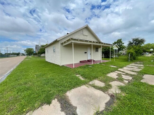 Building Photo - 501 14th St