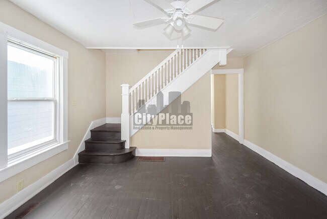 Foto del edificio - 1022 N Rural St