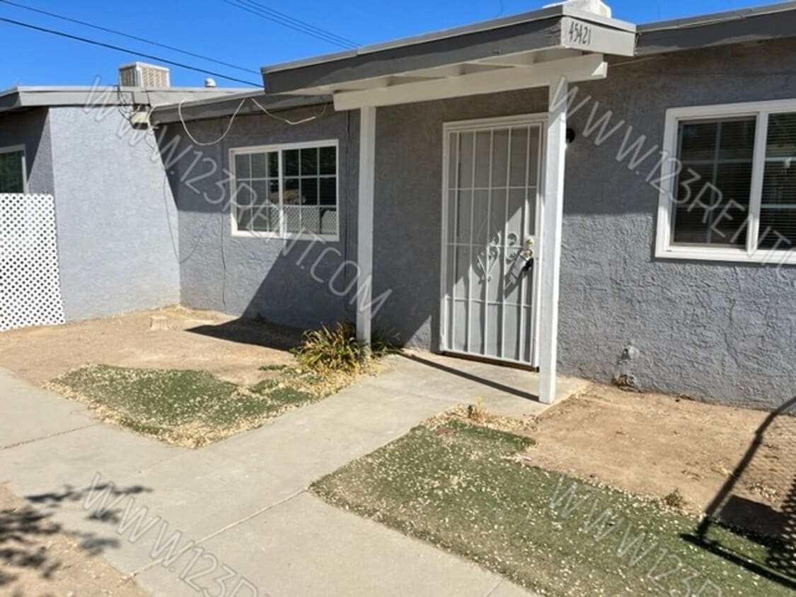 Primary Photo - WEST LANCASTER 2BD/1BTH DUPLEX w/ BACKYARD