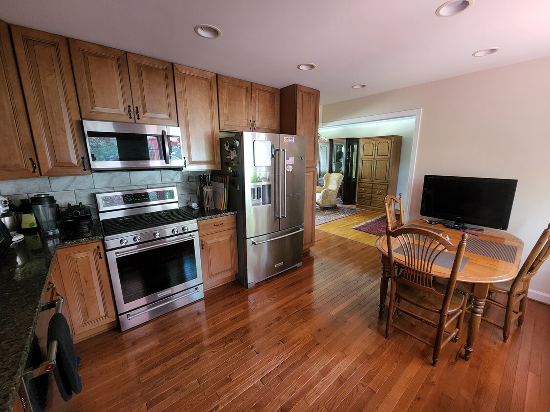 Foto principal - 1713 Pebble Beach Dr
