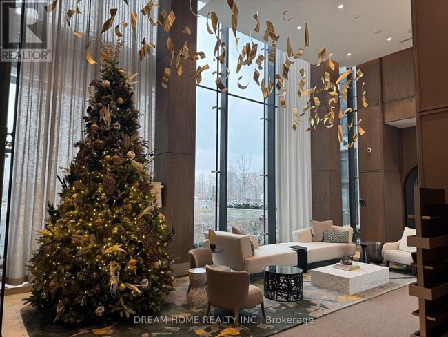 Photo du bâtiment - 30 Inn On The Pk Dr