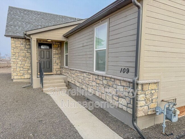 Building Photo - 109 E Belmont St